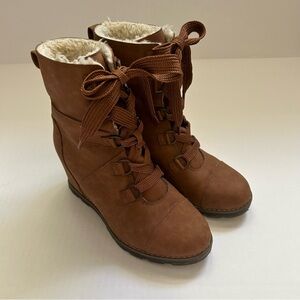 Women's Brown Lace-Up Ankle Boots